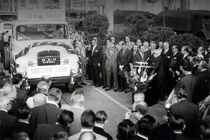曼恩卡車18.jpg