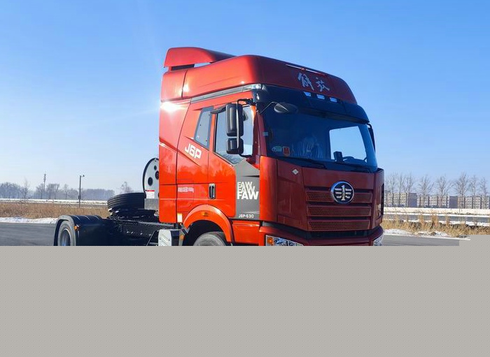 2解放J6P LNG牽引車，最大530馬力.jpg