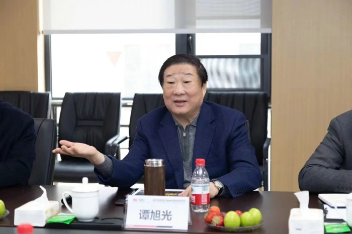 譚旭光：同力重工礦卡業(yè)務(wù)是我們學(xué)習(xí)的標(biāo)桿！3.jpg