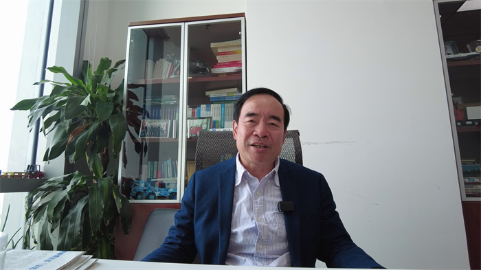 2.中國物流與采購聯(lián)合會汽車物流分會執(zhí)行副會長、物流裝備專業(yè)委員會主任馬增榮.png