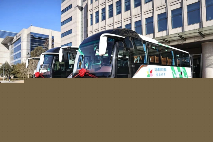 福田歐輝BJ6906客車交付江西凱源2.jpg