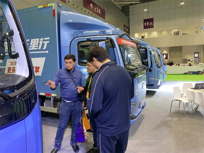 2024年3月7日，2024深圳國際商用車生態(tài)博覽會暨國際卡車文化節(jié)在深圳國際會展中心盛大開幕，濰柴藍擎汽車攜手四款爆款新能源產(chǎn)品重磅亮相車展。