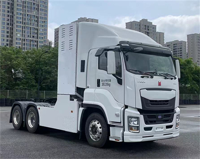 【第一商用車網(wǎng) 原創(chuàng)】工信部發(fā)布的第383批新車公示中，新能源重卡申報(bào)車型有哪些看點(diǎn)？