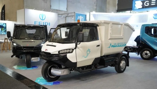 9月16日，2024年德國(guó)漢諾威國(guó)際交通運(yùn)輸博覽會(huì)(IAA Transportation 2024)正式開(kāi)幕。飛碟汽車作為中國(guó)商用車領(lǐng)域的佼佼者，攜飛碟EQ2、飛碟EW7、五征3MX邁昂等多款精品亮相展會(huì)，向全球展示中國(guó)制造和飛碟汽車品牌的風(fēng)采與魅力