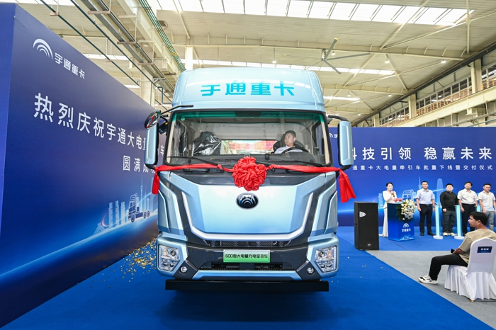 【第一商用車網(wǎng) 原創(chuàng)】新能源重卡市場井噴之下，行業(yè)不斷有大事件發(fā)生。
