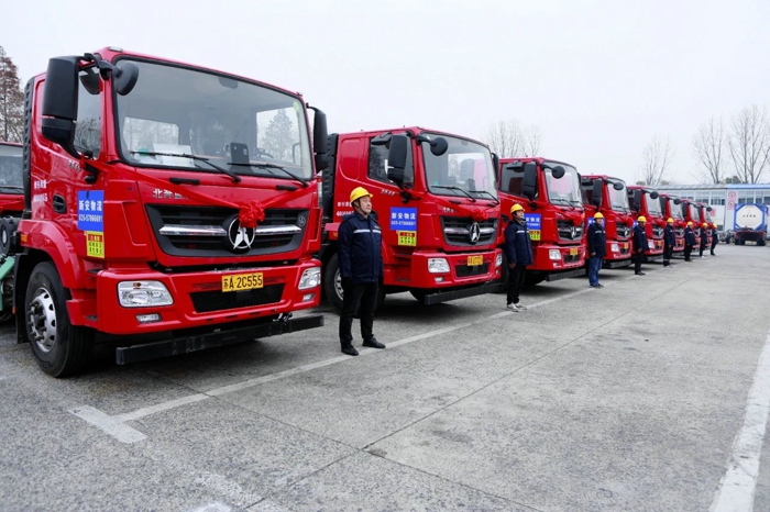 【第一商用車網(wǎng) 原創(chuàng)】2024年12月，重卡市場大單不斷，為年末市場增添了一抹亮色。下面，來看各大主機(jī)廠在年末最后一個月的具體表現(xiàn)如何？ 