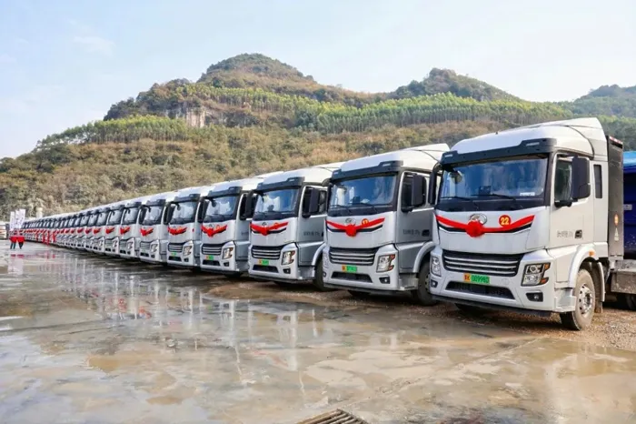 【第一商用車網(wǎng) 原創(chuàng)】2024年12月，重卡市場大單不斷，為年末市場增添了一抹亮色。下面，來看各大主機(jī)廠在年末最后一個月的具體表現(xiàn)如何？ 