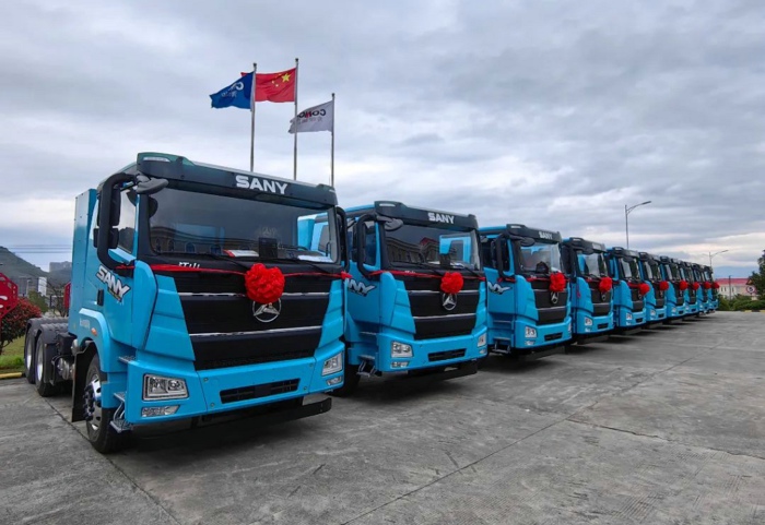 【第一商用車網(wǎng) 原創(chuàng)】熱銷全國、熱銷產(chǎn)品前十占據(jù)半壁江山、狂攬14個月榜冠軍，這家新能源重卡企業(yè)是誰？