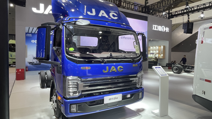 城配物流車怎么選？江淮1卡深圳車展教你撥開云霧4.png