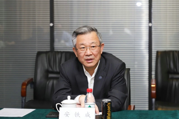 東風(fēng)商用車與中汽中心達成戰(zhàn)略合作2.jpg
