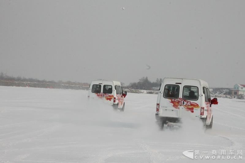 江鈴特順黑河英雄會冰雪挑戰(zhàn)激情上演