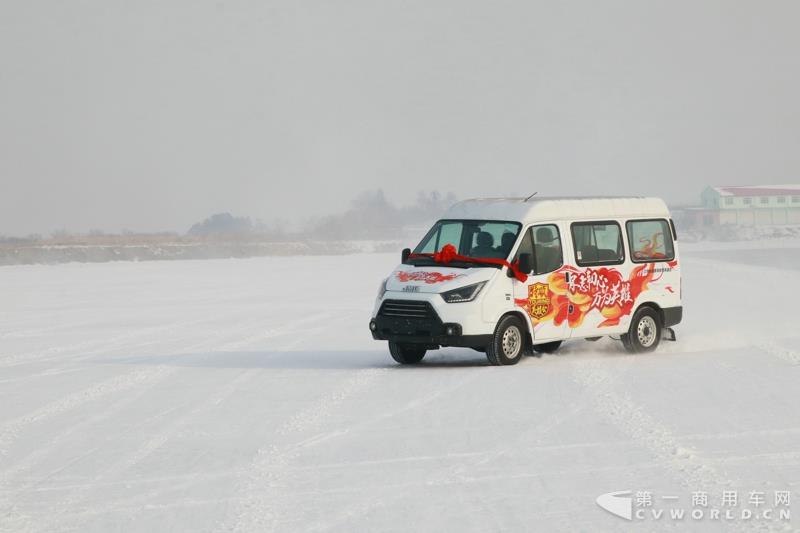 江鈴特順黑河英雄會冰雪挑戰(zhàn)激情上演