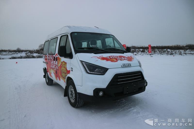 江鈴特順黑河英雄會冰雪挑戰(zhàn)激情上演