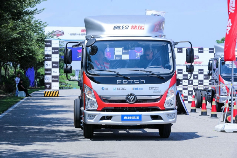 現(xiàn)場(chǎng)展車(chē)