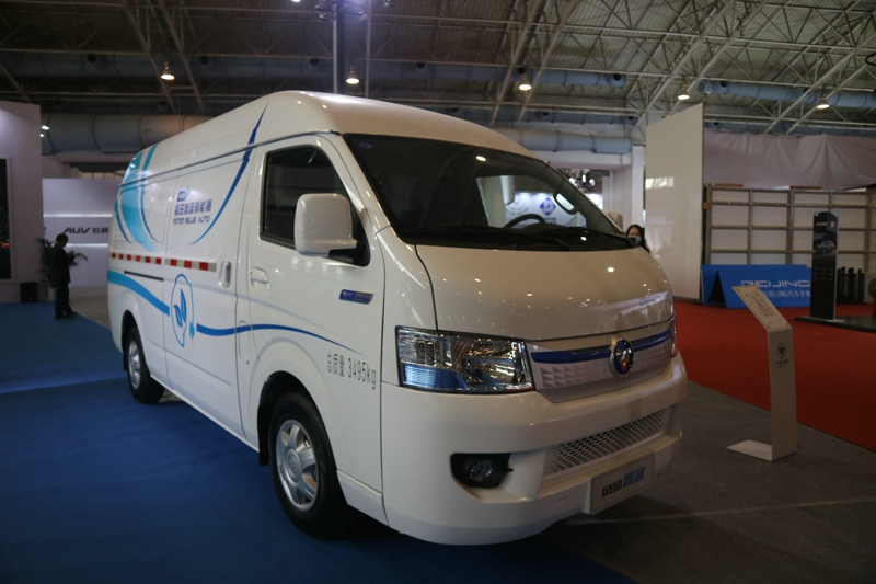 風(fēng)景智藍(lán)純電動廂式物流車